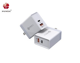 HUNDA 18W PD and 1 QC3.0 USB Ports Fast Charging Wall Charger